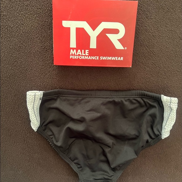 TYR Men’s Performance Racer Swimwear Durafast Elite Rare Brief - Picture 4 of 14
